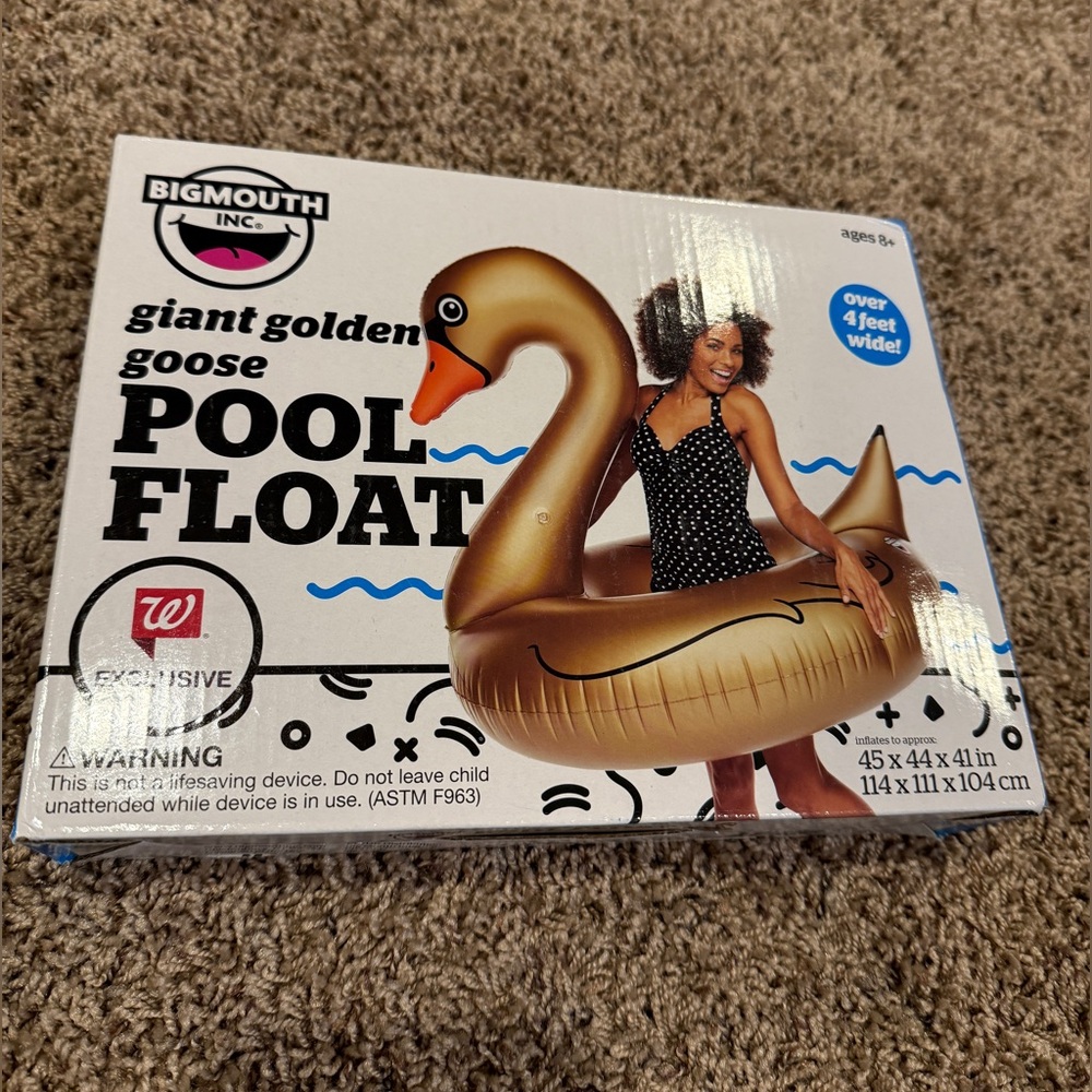 New BIGMOUTH Giant Golden Goose Pool Float - New in box